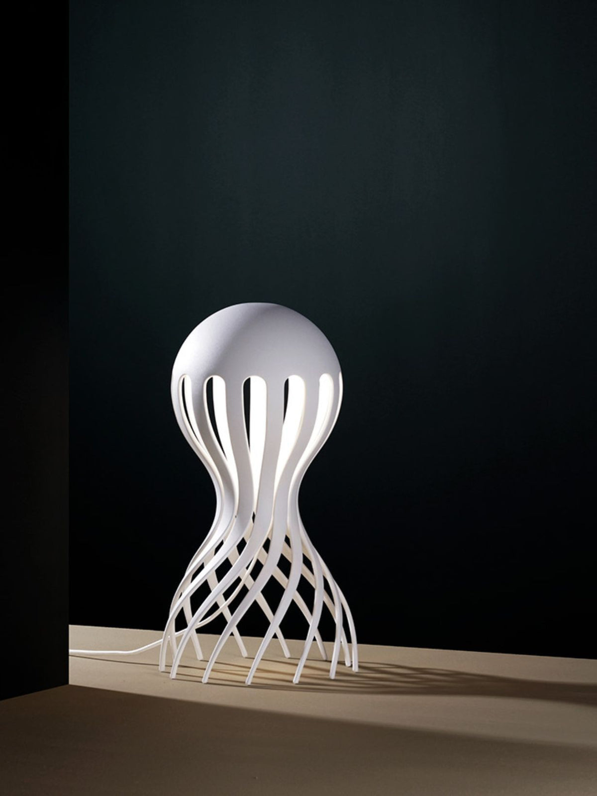 Lampe à poser, Cirrata