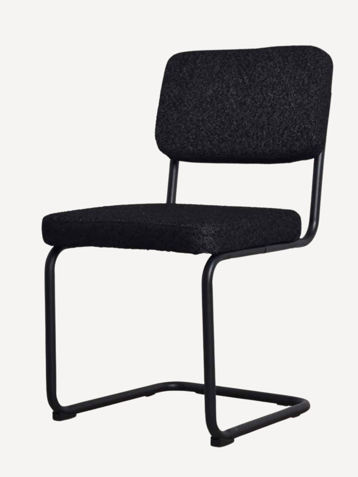 Chaise en tissu bouclette, Capsule
