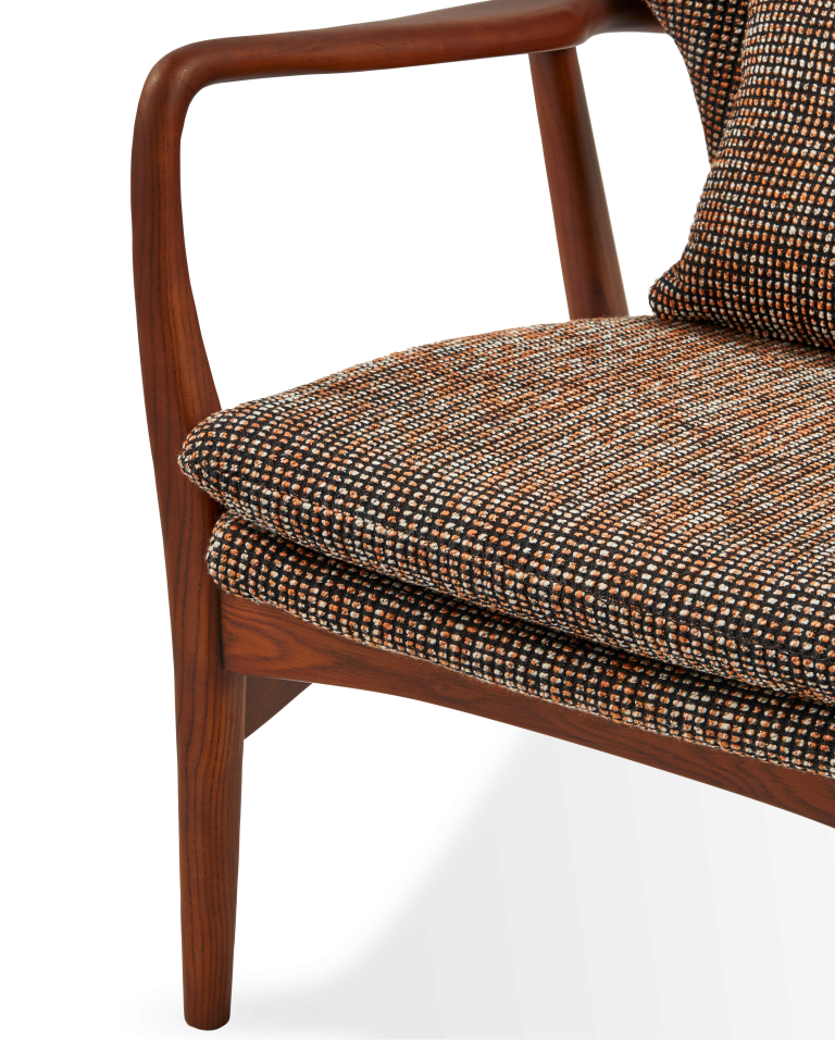 Fauteuil en frêne et tissu marron foncé, Peggy Speckled