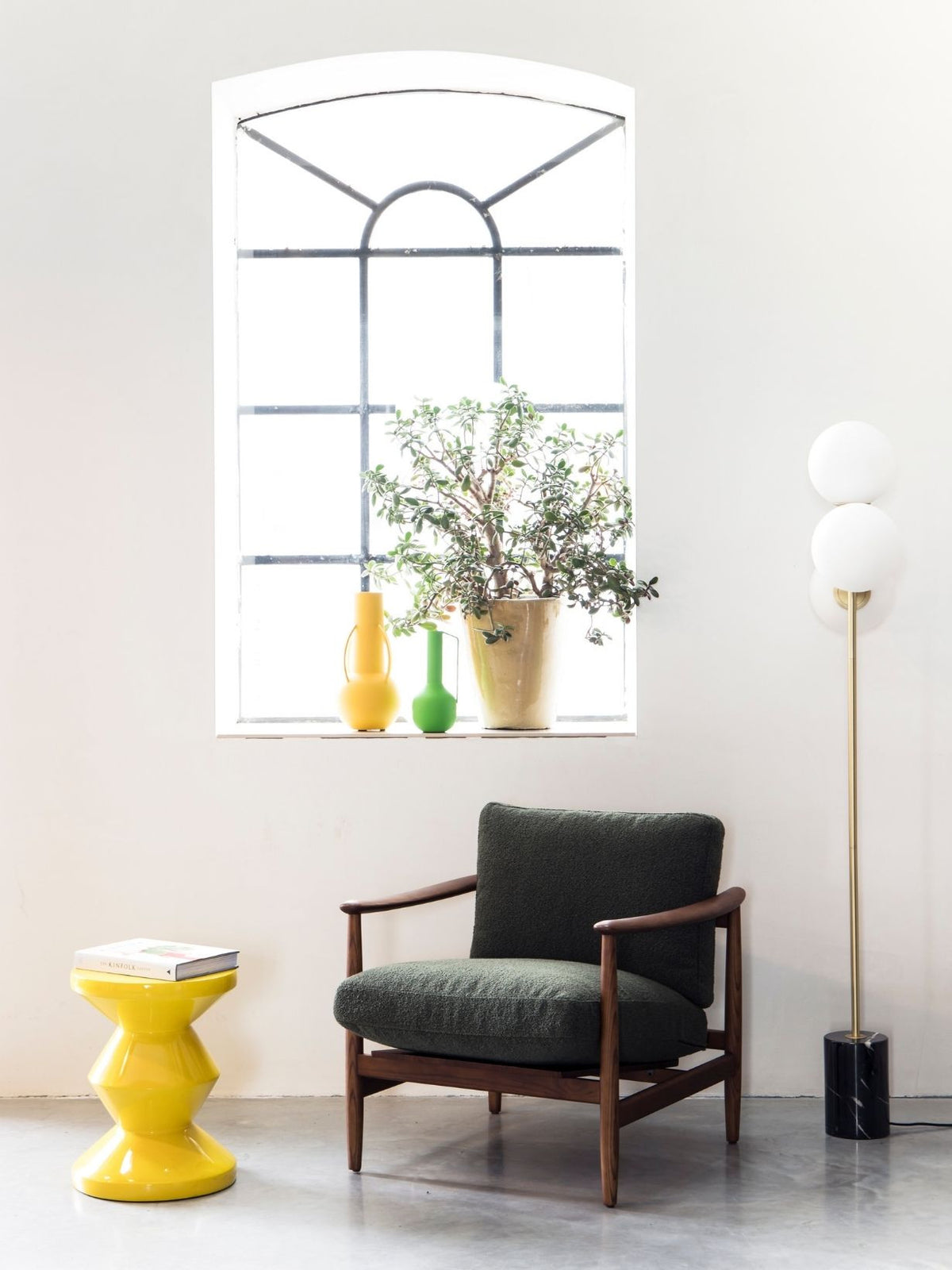 Fauteuil en frêne foncé, Todd