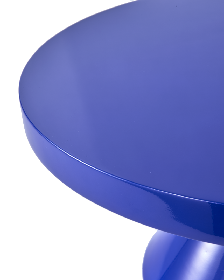 Table basse ronde en polyester laqué, Zig Zag