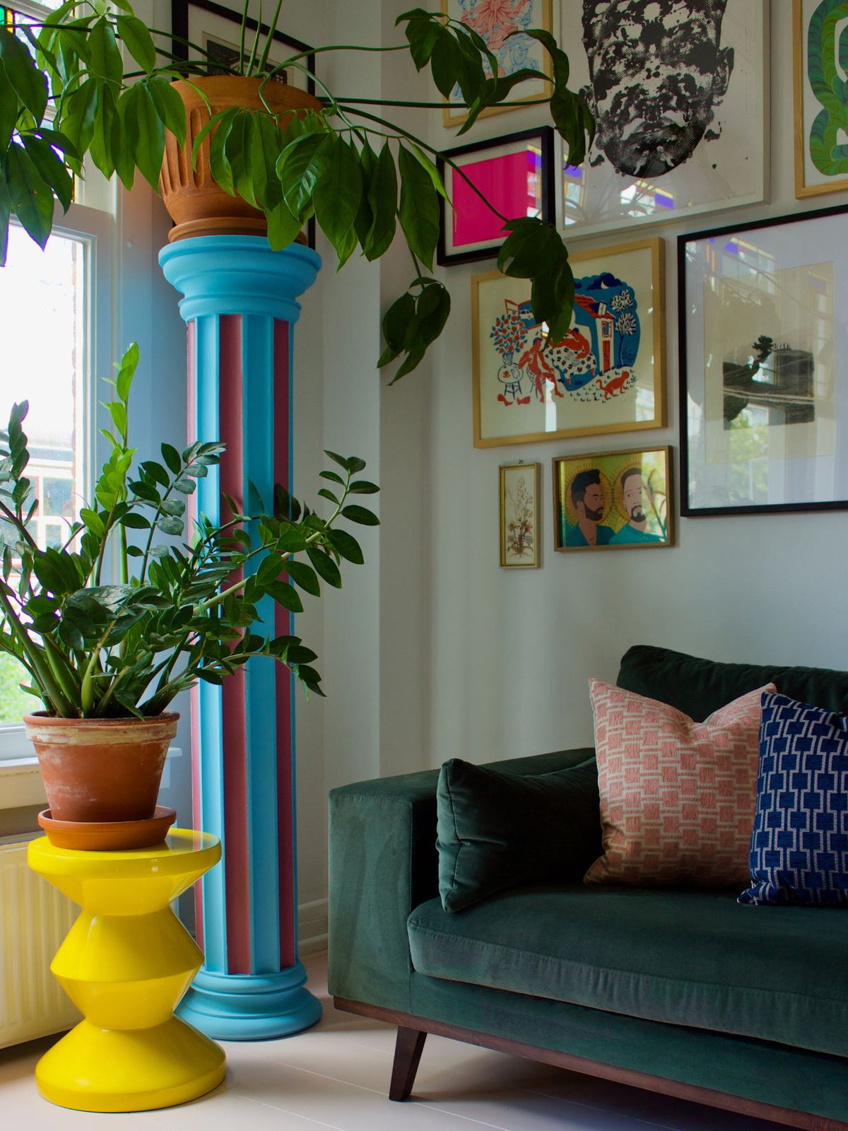 Tabouret laqué jaune, Zig Zag