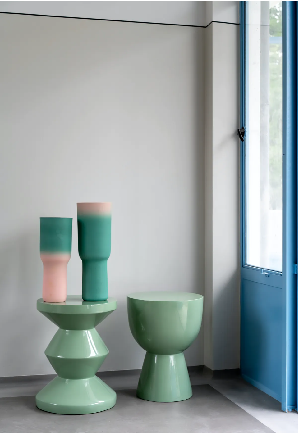 Tabouret laqué, Zig Zag vert olive