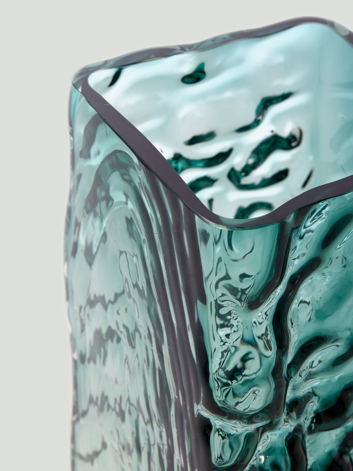 Vase carré en relief, Swing