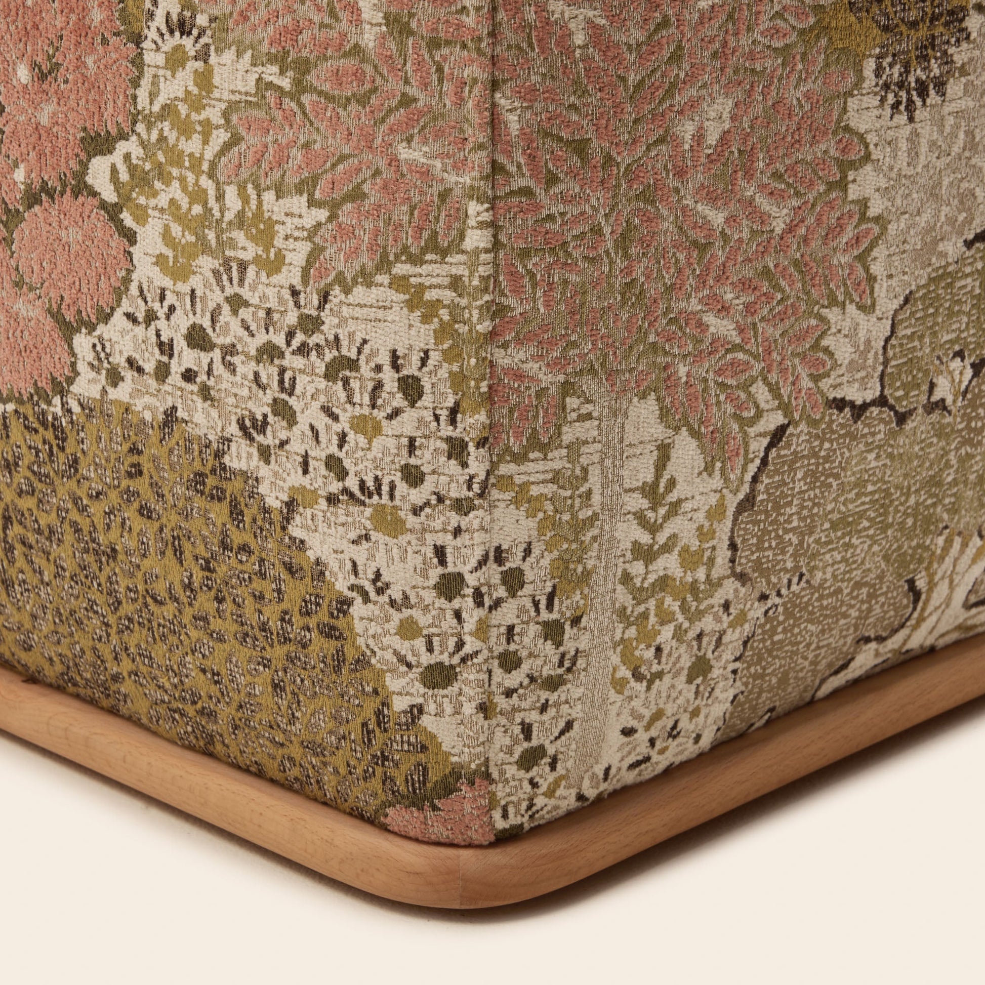 Pouf ARNEL alisia naturel et rose orangé