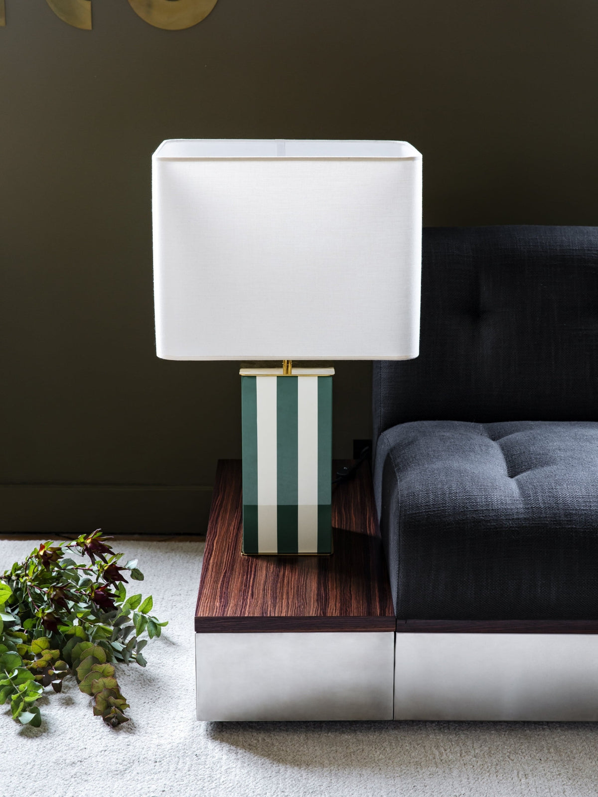 Lampe en laque, Elysée