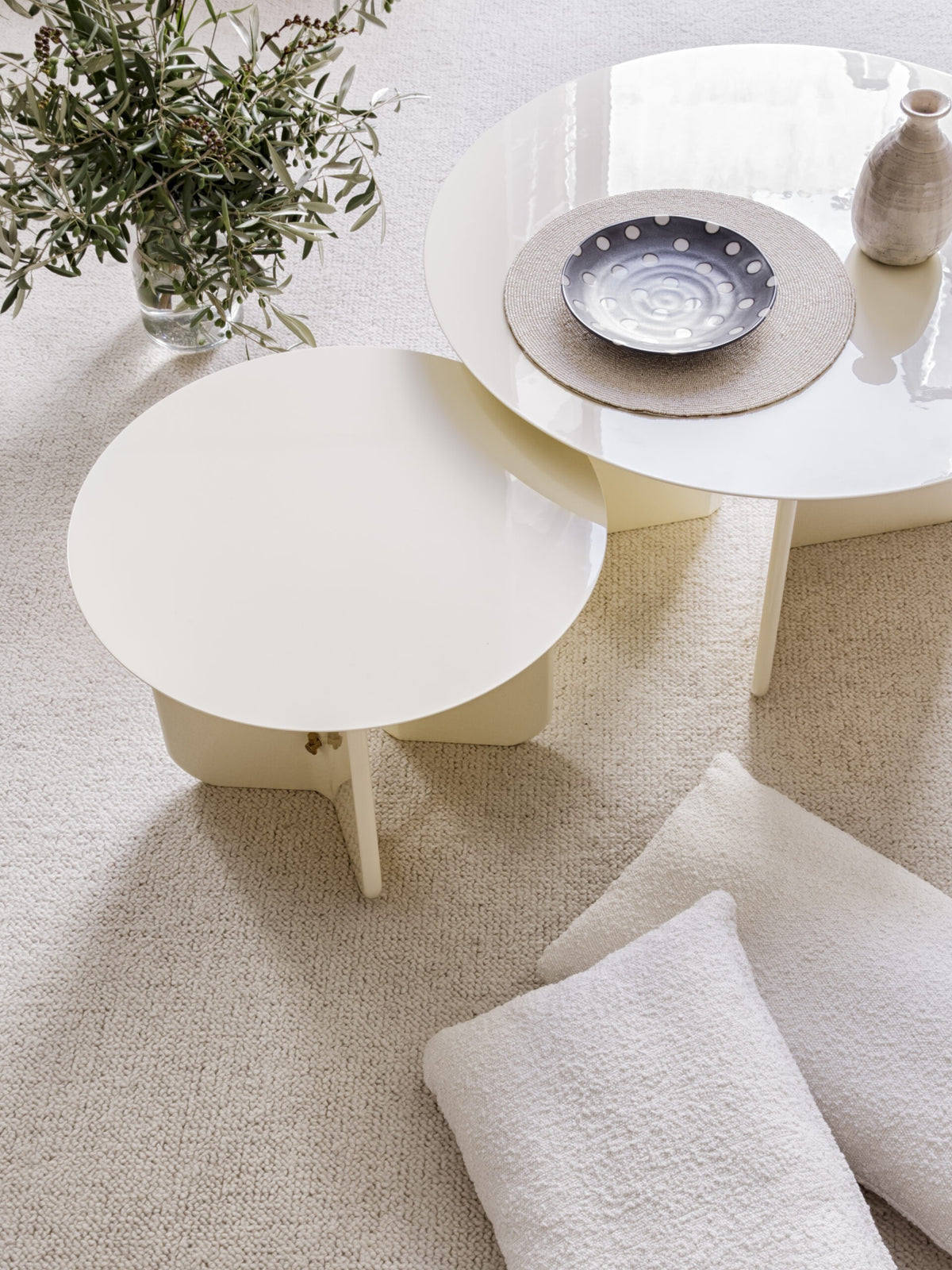 Table basse ronde laquée, marbre ou palissandre, Be Good
