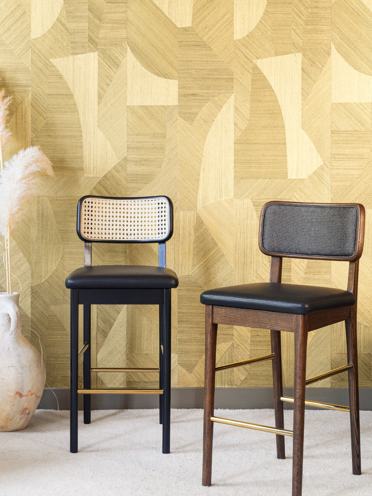 Tabouret haut en cuir / chêne cannage