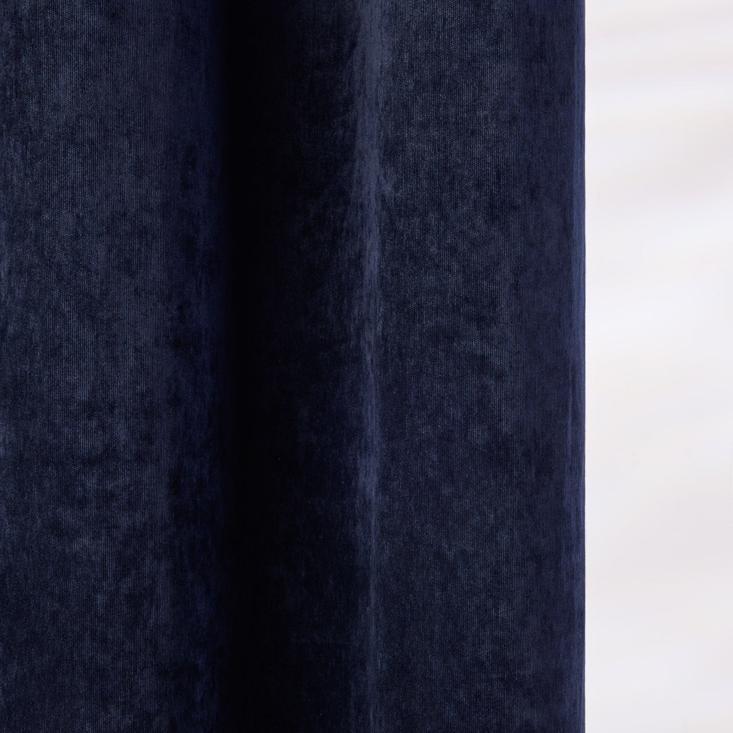 Rideau à oeillets argentés BAZYL bleu noir