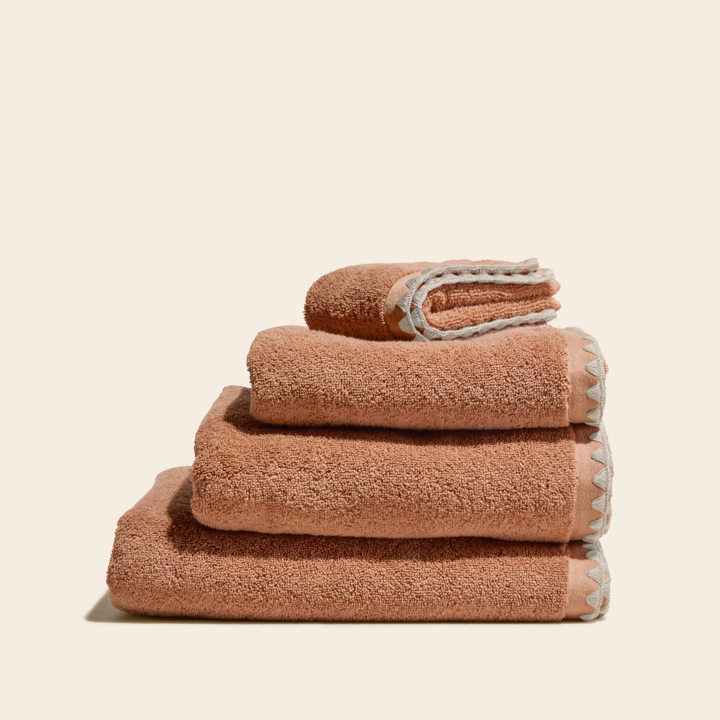 Serviette de toilette NERYDA terre d'argile et beige