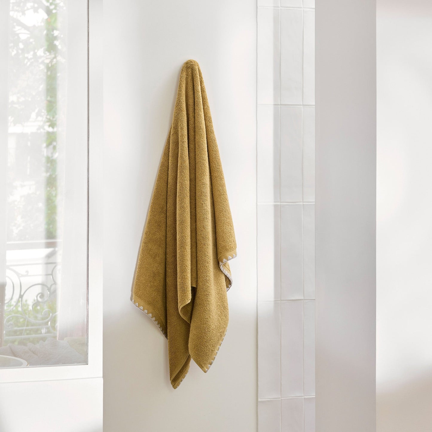 La Sortie de Bain NERYDA jaune sable et beige