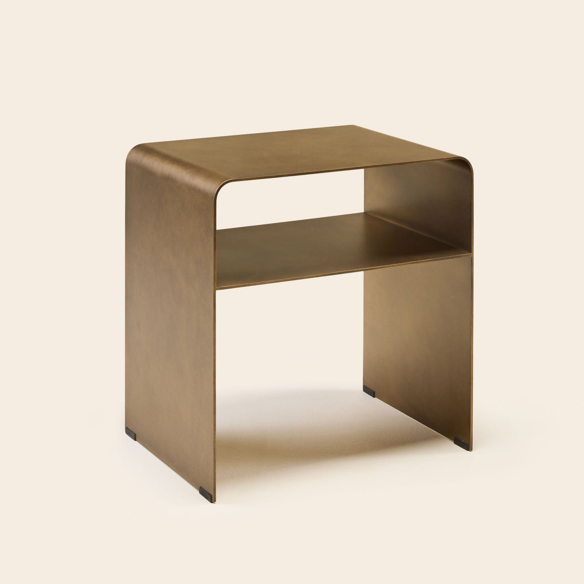 Table de chevet TALIKA laiton
