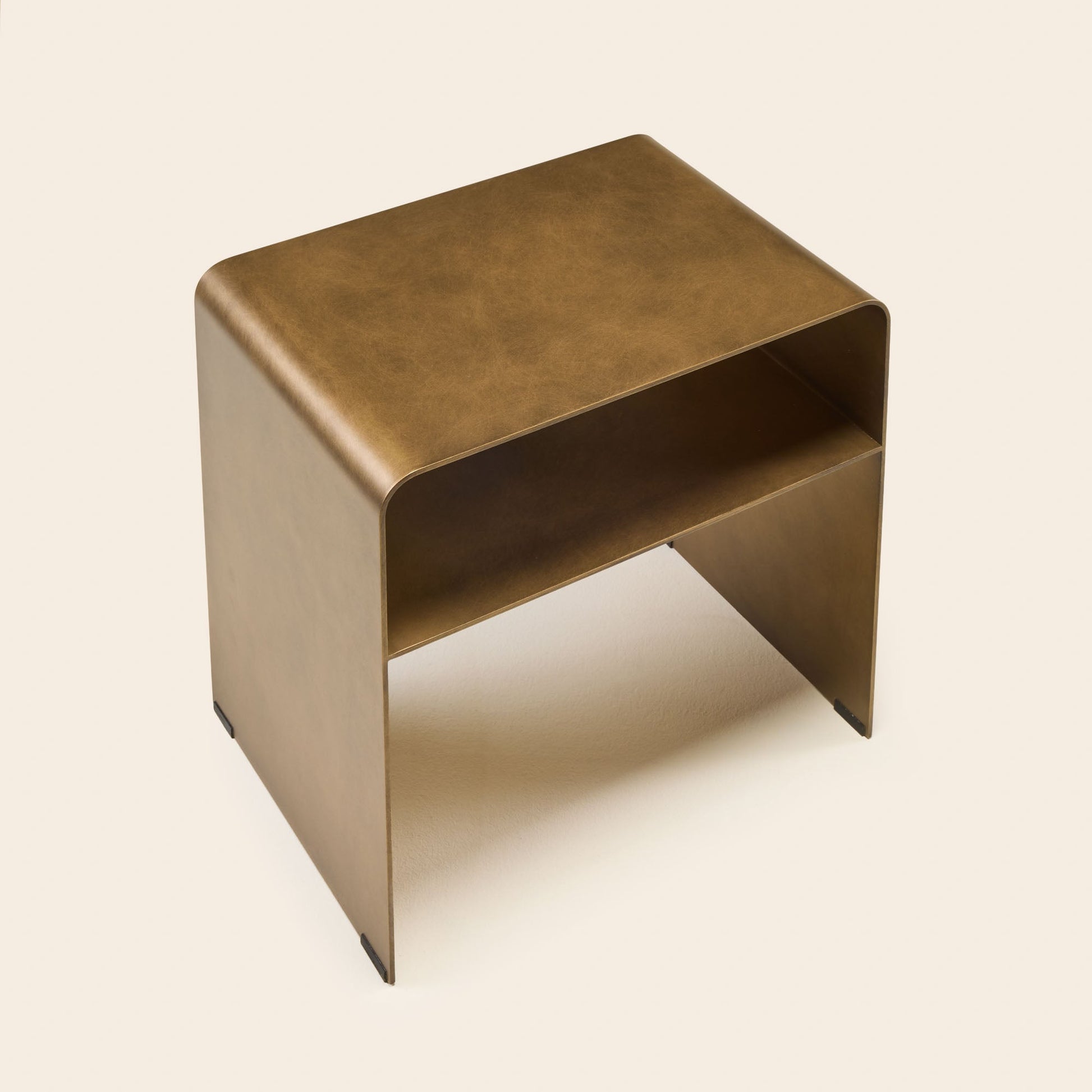 Table de chevet TALIKA laiton