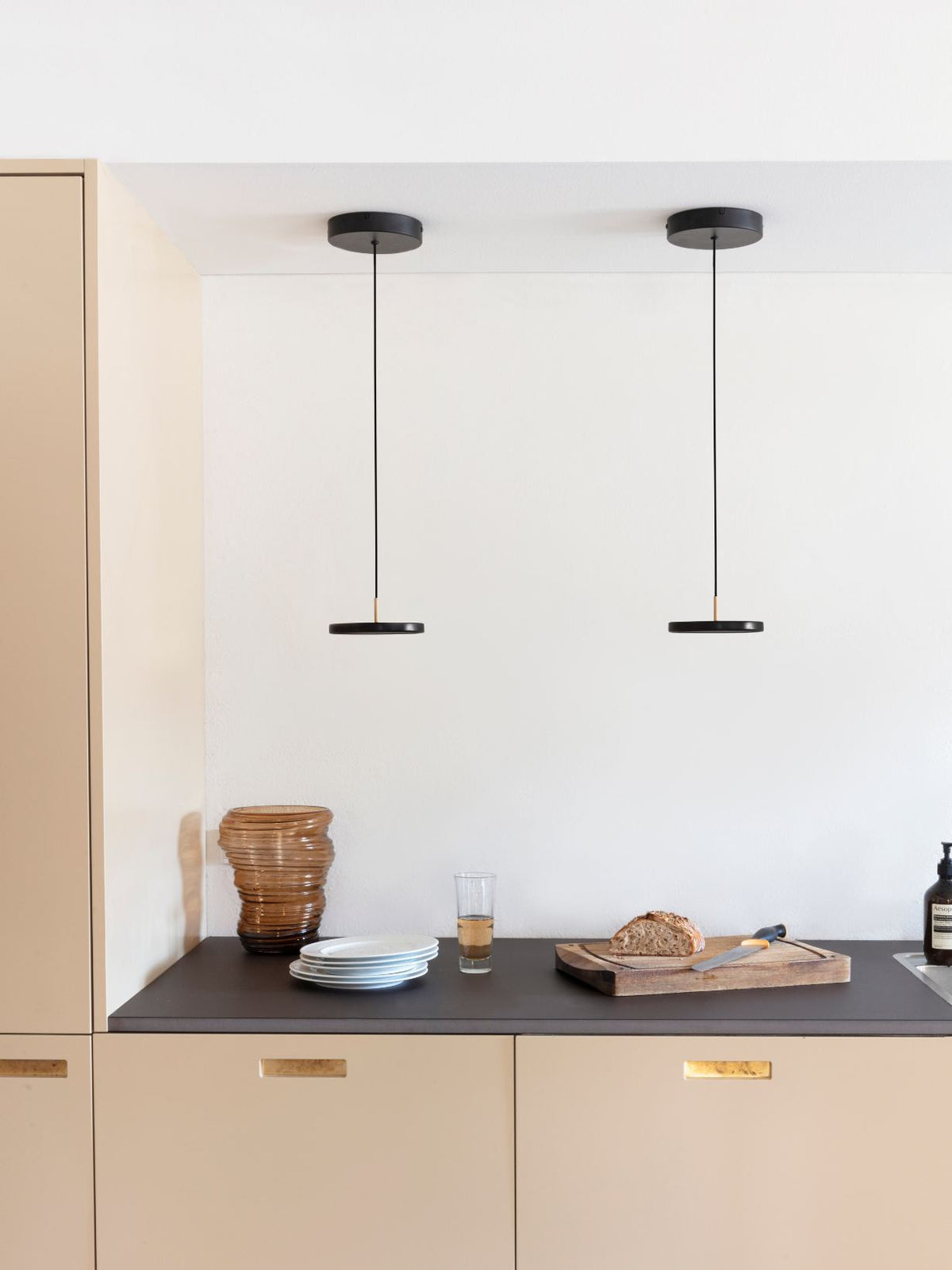Suspension en acier, Asteria Micro