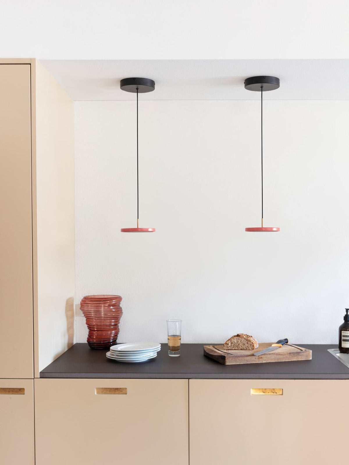 Suspension en acier, Asteria Micro